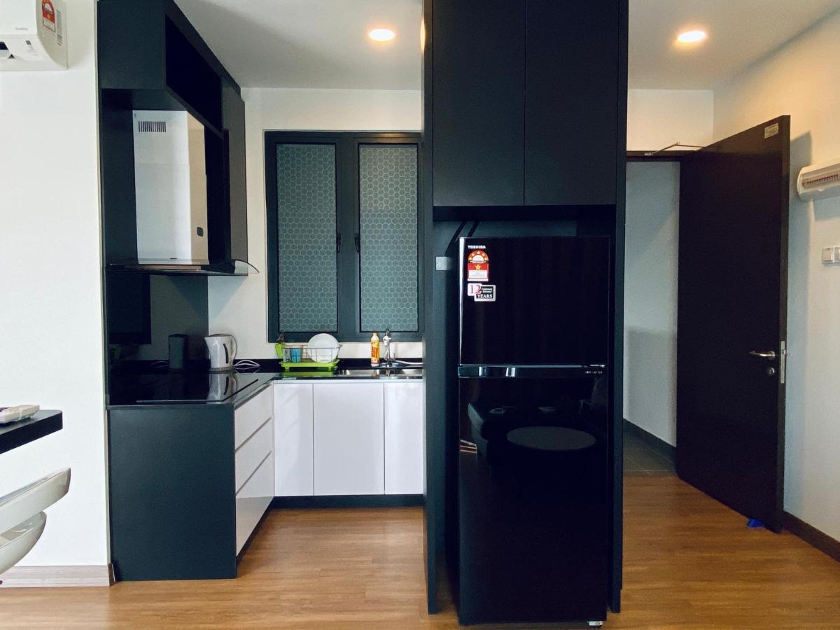 Dream Suite 2 - Landmark Residence 1, High Floor, Nice View, Wi-Fi & Tv Box Каджанг Екстериор снимка