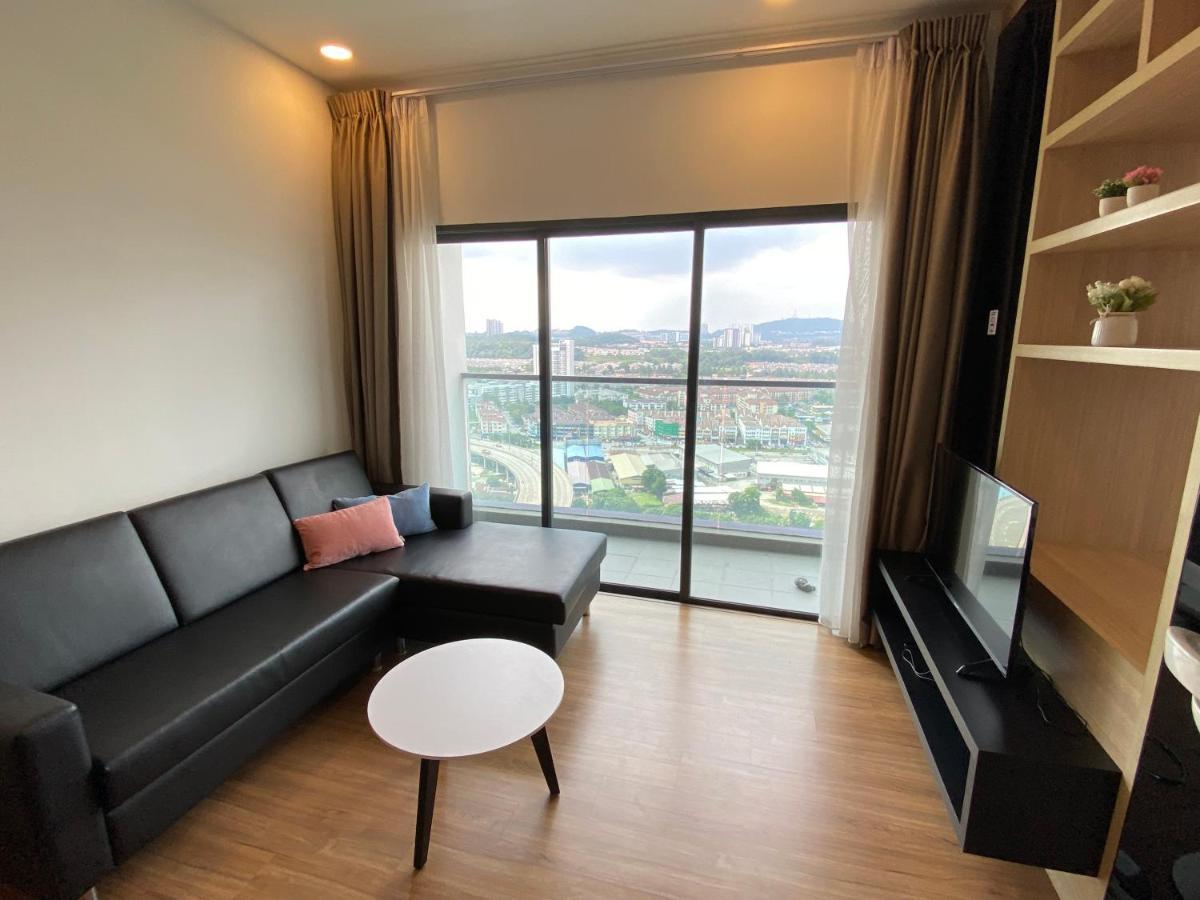 Dream Suite 2 - Landmark Residence 1, High Floor, Nice View, Wi-Fi & Tv Box Каджанг Екстериор снимка
